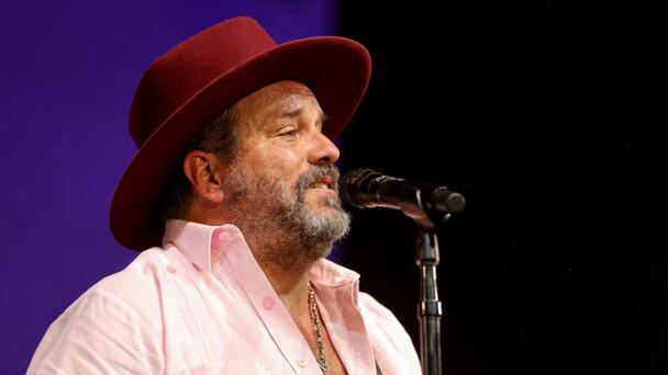 The Mavericks Mourn Loss Of Frontman Raul Malo, Dead At 60