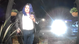 Lynch and Taco - DoorDash Driver Appears to Add Pepper SPRAY to Food Order...