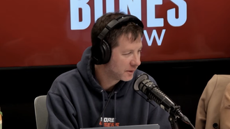 Listeners Urging Lunchbox To Go to Emergency Room After Medical Confession