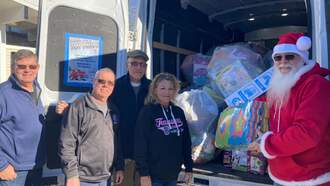 Teamsters Spreading Christmas Cheer For Those In Need