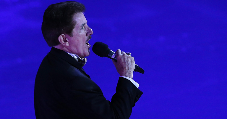 rene rancourt bruins singer sings national anthem nhl hockey