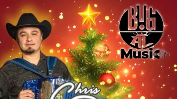 Chris Ramirez y Evolución Spread Holiday Cheer With ‘Arbolito de Navidad’