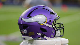 Minnesota Vikings' Plane Makes Emergency Landing
