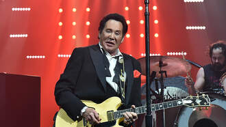 Las Vegas Legend Wayne Newton Talks About His Life Under The Neon Lights