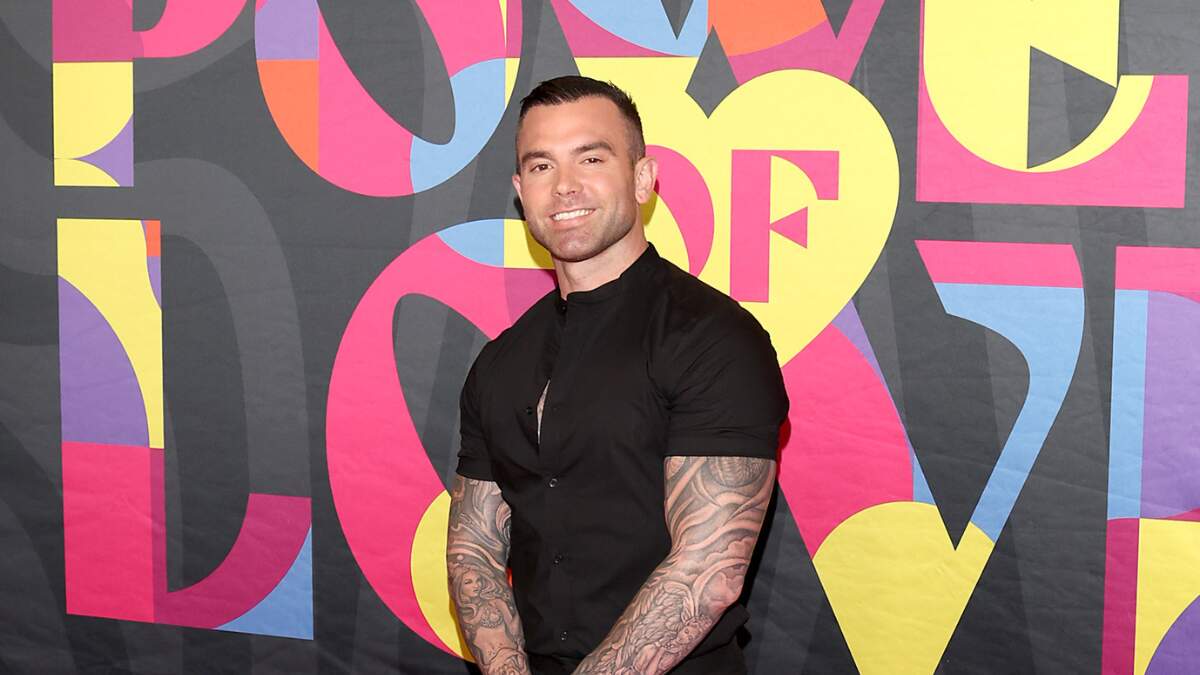 Country Artist Jay Allen Announces Engagement — See Fiancée's Stunning Ring