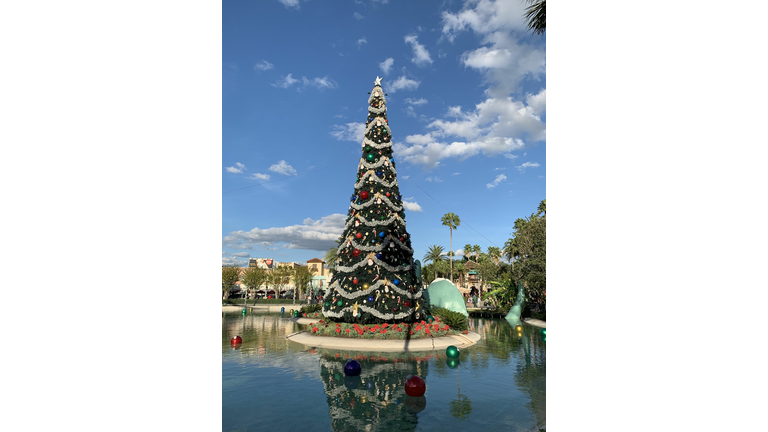 WDW The Gift of Magic Holiday Event