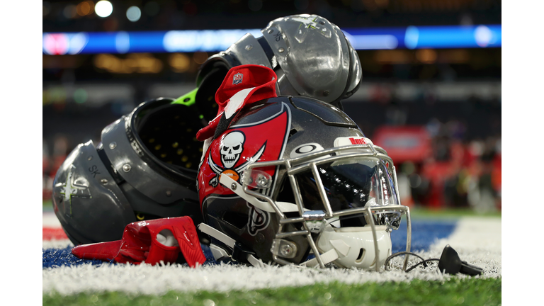 Tampa Bay Buccaneers Logo Helmet