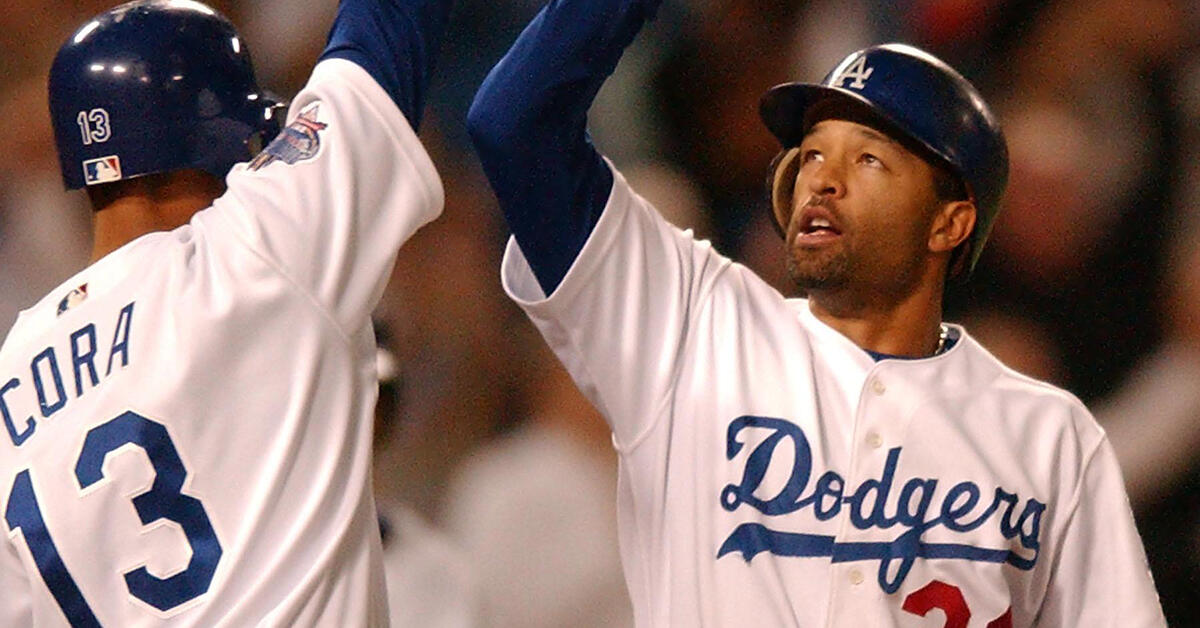 Red Sox Skipper Alex Cora Talks 2004 Dave Roberts Trade - Thumbnail Image