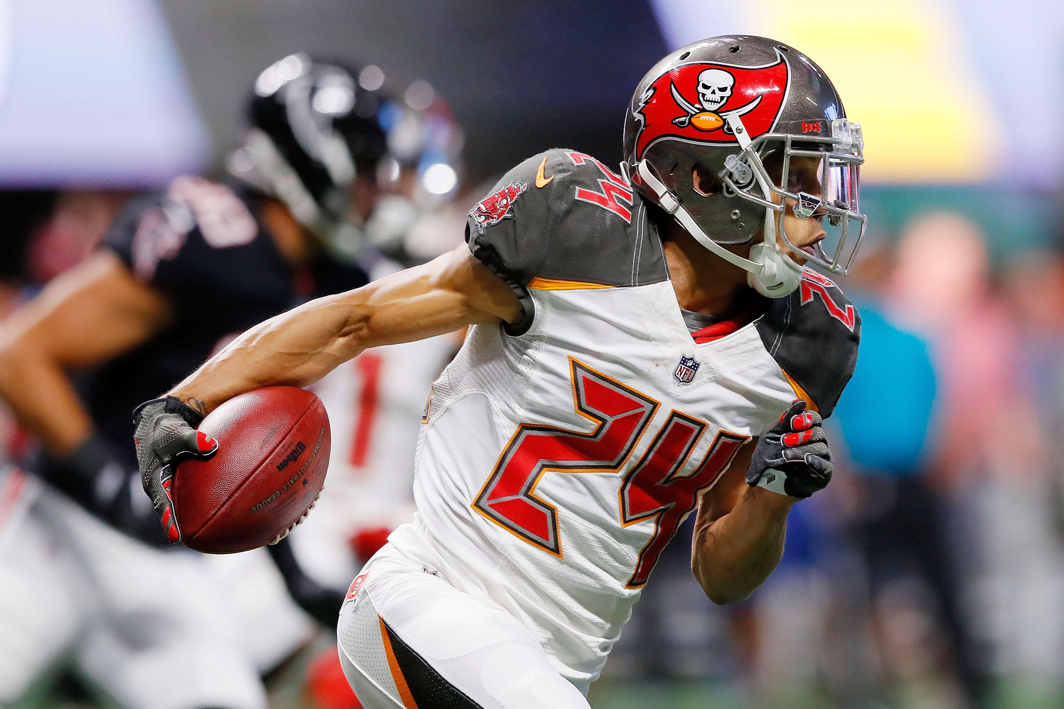 REPORT: Tampa Bay Buccaneers Agree To New Deal With Brent Grimes | 620 WDAE
