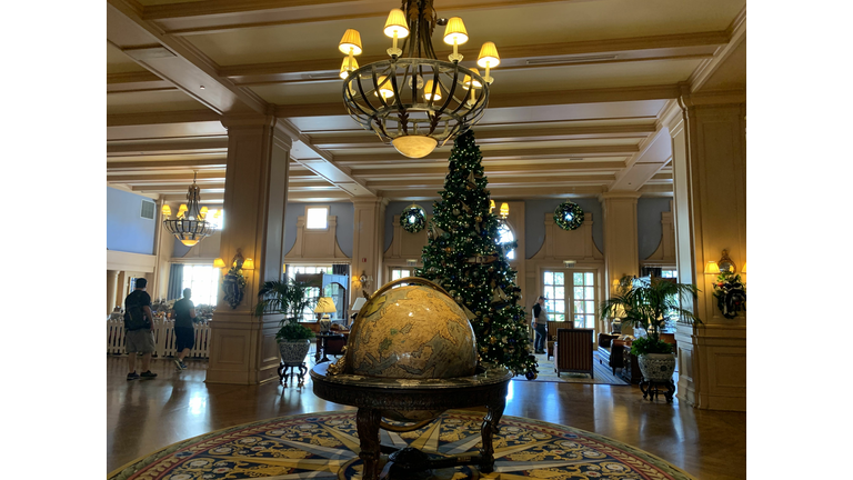 WDW The Gift of Magic Holiday Event