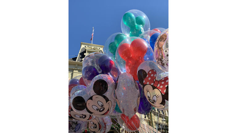 WDW The Gift of Magic Holiday Event