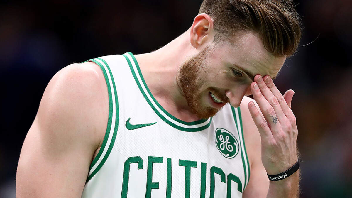 Gordon Hayward's wife made him stop gaming during stream