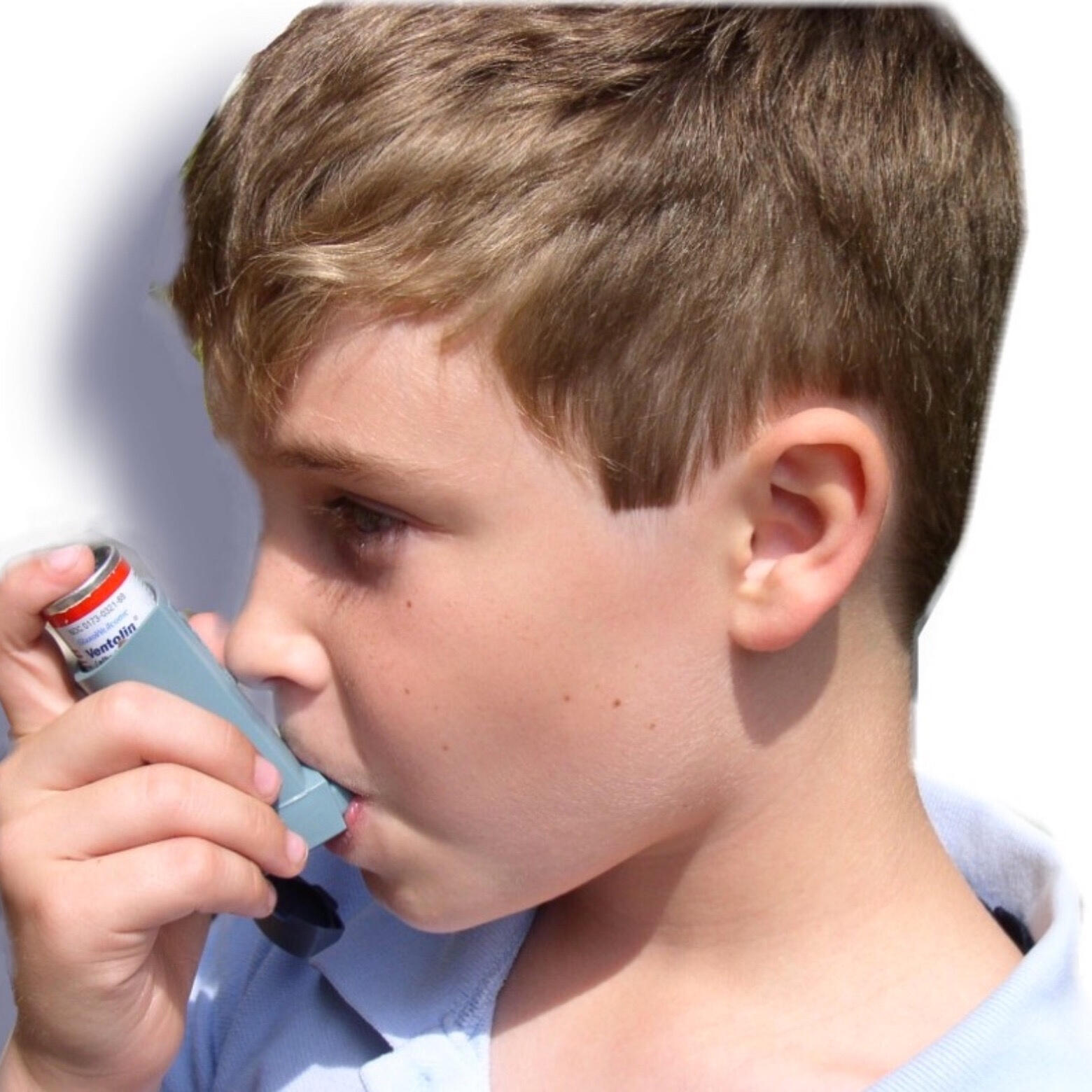 Ингаляция гортани. Бронхиальная астма. Ингалятор для детей. Дети астматики. Ингалятор от ангины.