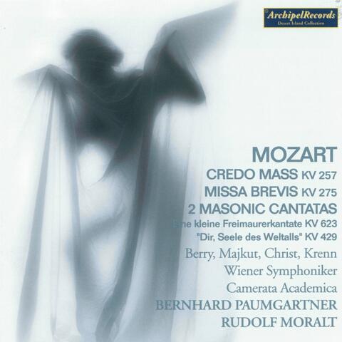 Wolfgang Amadeus Mozart: Credo Mass, KV. 257, Missa Brevis, KV.  275, 2 Masonic Cantatas