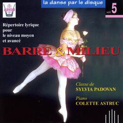 Barre: Petits battements (Extrait de Lakme)