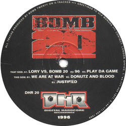Lory Vs Bomb 20