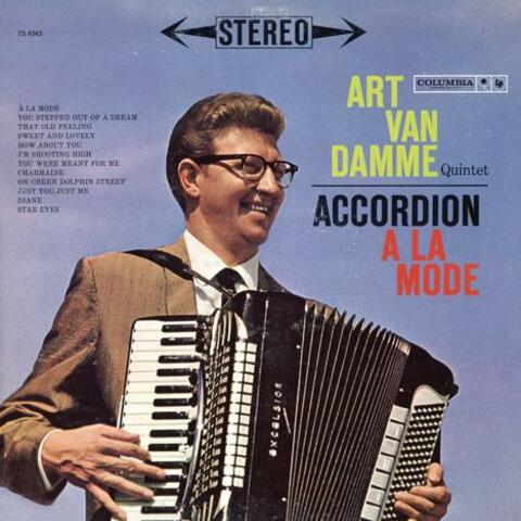 Accordion À La Mode