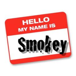 Smokey Bien Assis