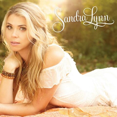 Sandra Lynn