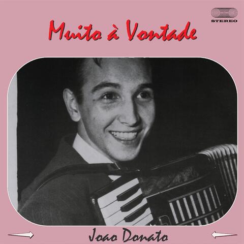 Muito à Vontade / Tim-Dom-Dom / Pra Que Chorar / Sambou...Sambou / Jodel / Vamos Nessa / Minha Saudade / Naquela Base / Olhou Pra Mim / Tema Teimoso / Só Se For Agora / Caminho de Casa