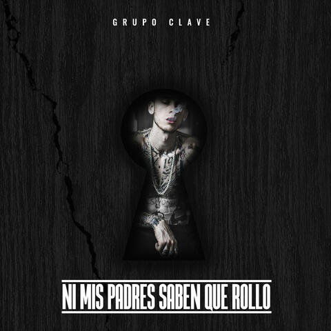 Ni Mis Padres Saben Que Rollo (En Vivo)