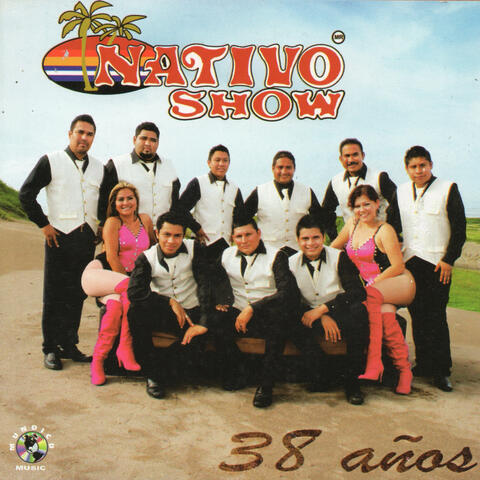 38 Años