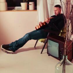 Напиши хоть строчку