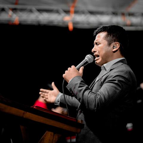\Amados Hermanos el Espiritual Santo Nos Habla / Prepárate Mi Hermano (En Vivo)