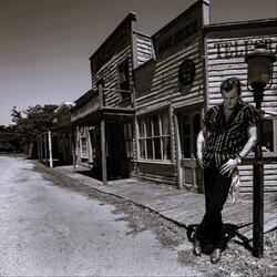 Laredo (No Saviour)
