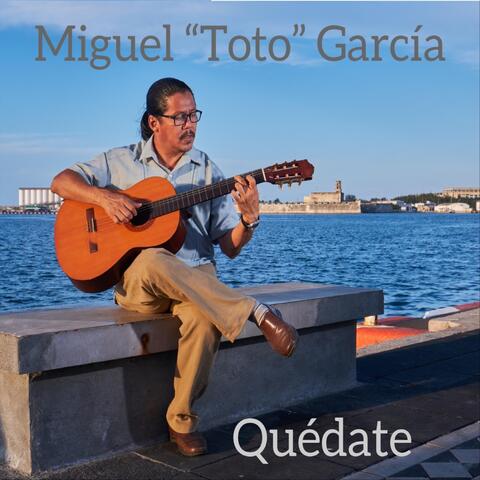 Quédate