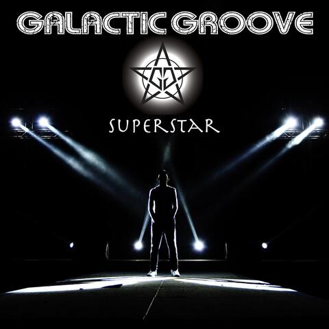 Superstar (feat. Liz Love)