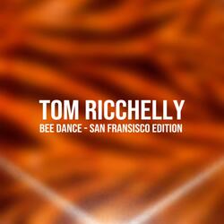 Dance in the Floor as Bee