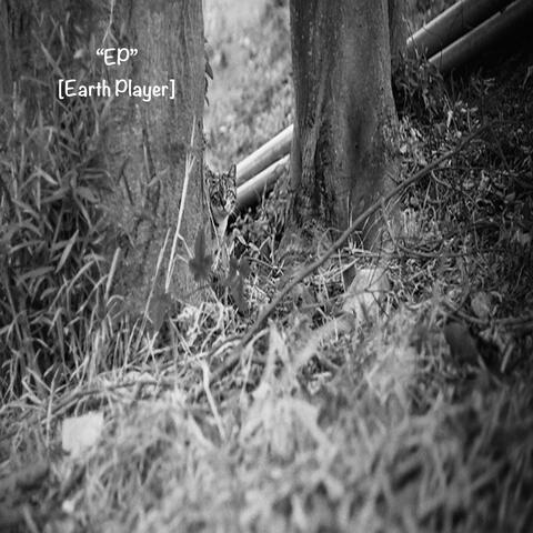 "EP" [Earth Player]