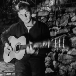 Naktie Dūmas Lidoj Pī Teve