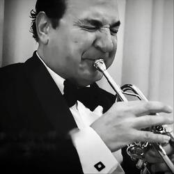 Siento Que Vives en Mí