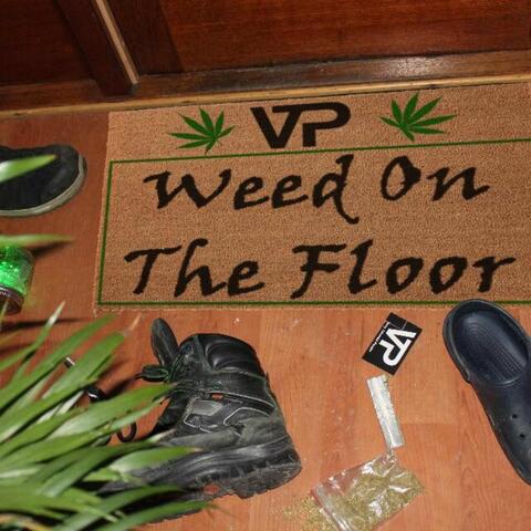 Weed on the Floor (Extended Version)