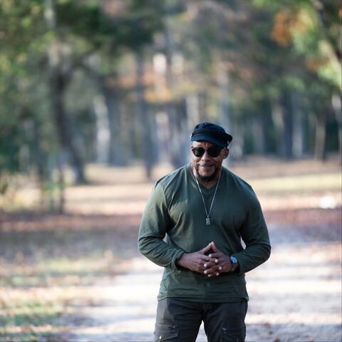 Strong Black Woman (feat. Vincent E. Porter)