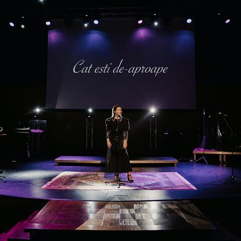 Cat Esti De-Aproape