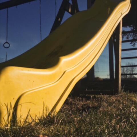 Shoulders (feat. 3AM)