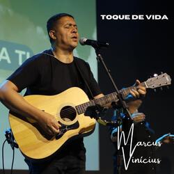 Espontâneo Digno de Louvor