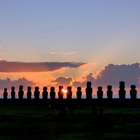 Sunrise at Ahu Tongariki - Easter Island - Rapa Nui