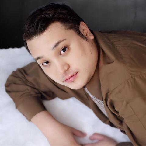 Kenn Ho