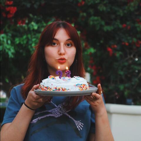 23