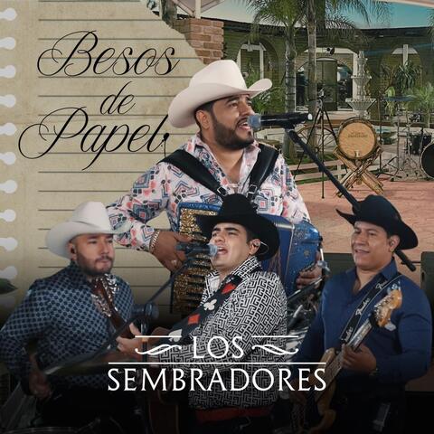 Besos De Papel (En Vivo)