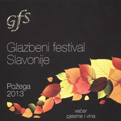 Kucni Sa Svojom O Moju Čašu