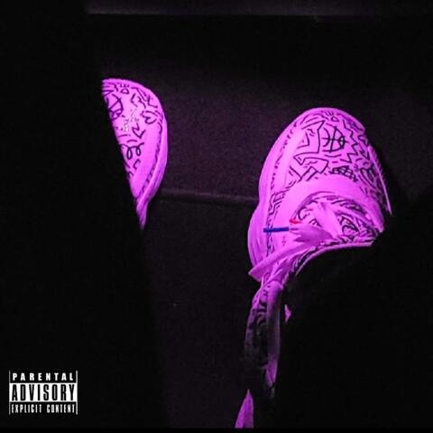 Demo Tapes: MONEY ON ME