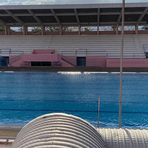 ตัวอยู่สีส้ม แต่ทำไมใจอยู่สีม่วง