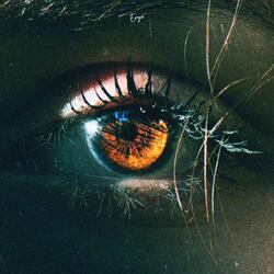 GÖZLERİNLE UYANIYORUM