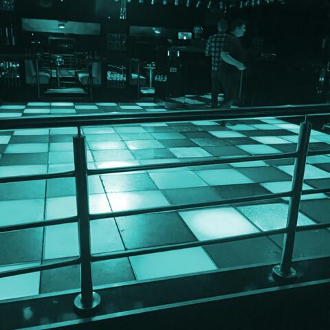 Not everything that glitters is gold squares of despair mix