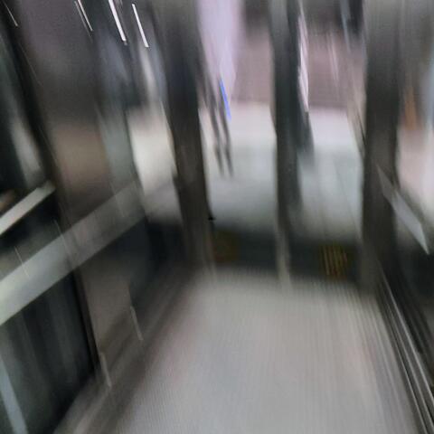 Lift to 100 Floor